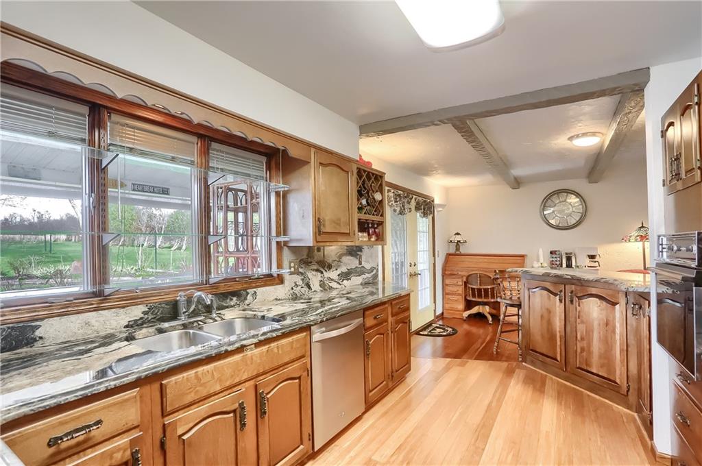 3875 Hogback Road Hermitage, PA 16148 - Photo 8 of 25