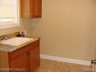 2nd floor laundry