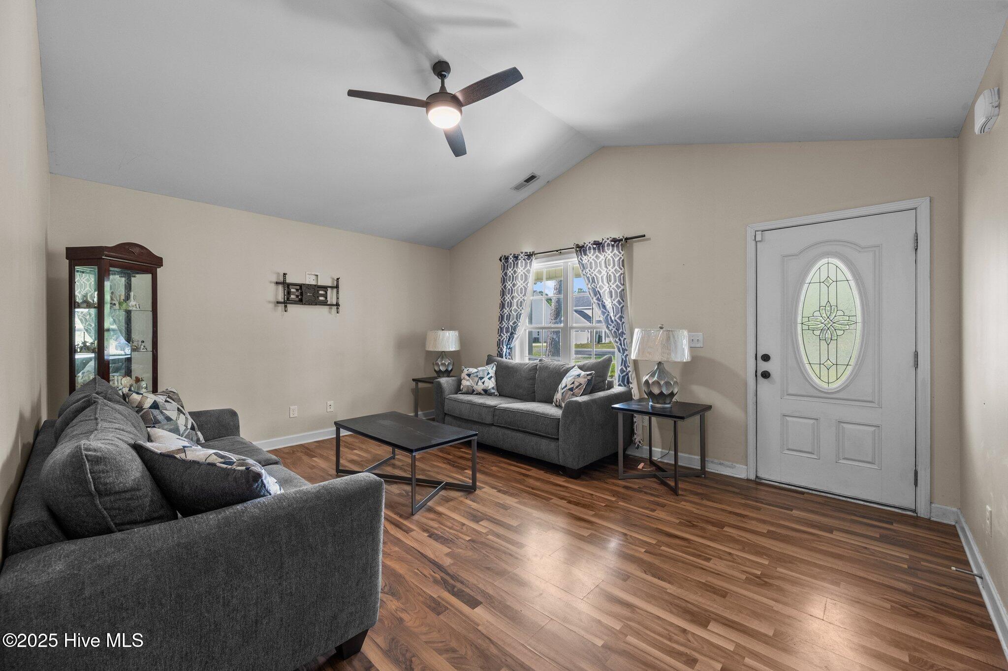1276 Pickett Road Jacksonville, NC 28540 - Photo 3 of 36 1-web-or-mls-_RAD1139