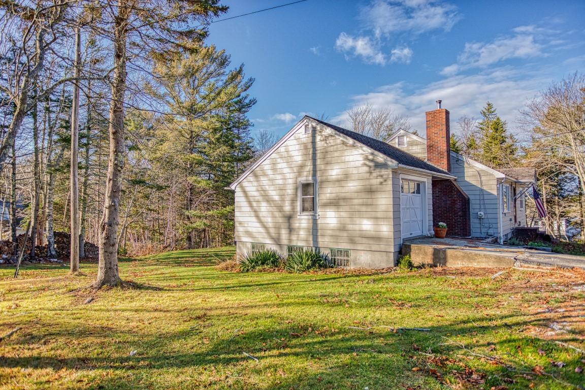 323 Ocean Point Road East Boothbay, ME 04544 - Photo 3 of 36 3