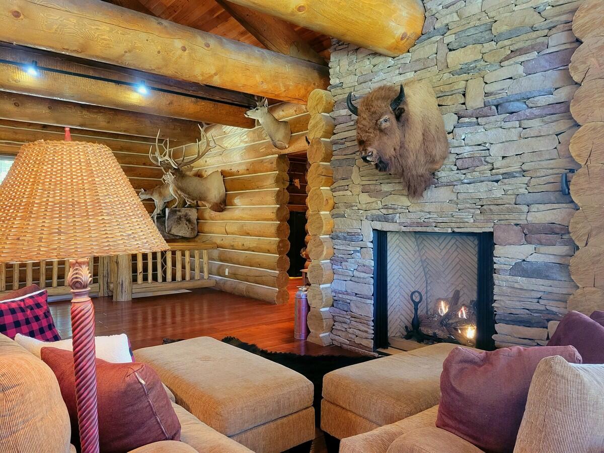1103 East Spring Hollow Road Hatch, UT 84735 - Photo 12 of 50 Living Room