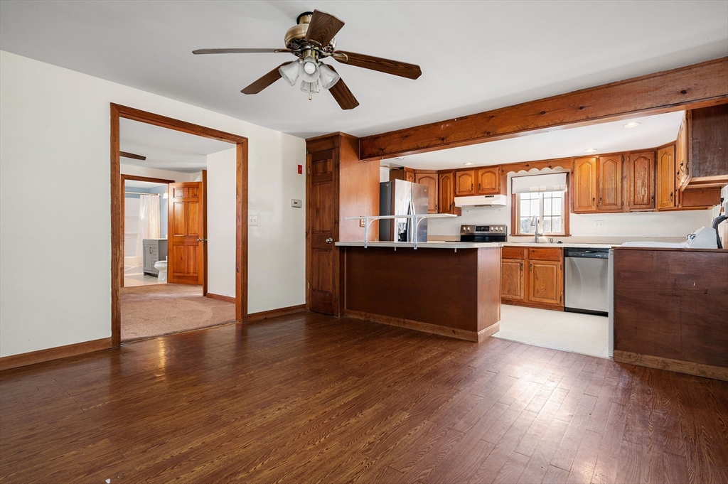 11 Manchaug Road Douglas, MA 01516 - Photo 22 of 38 Gallery Image 22