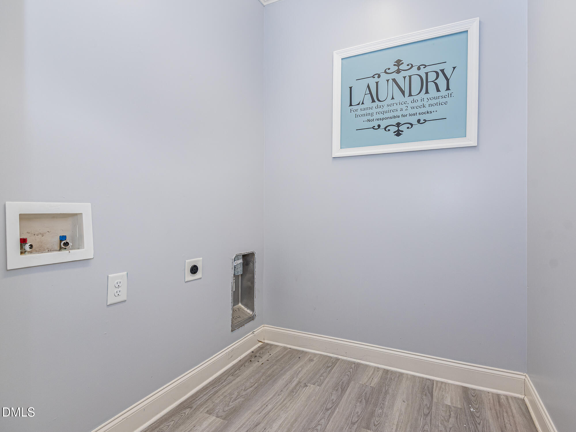 337 Shadowdale Lane Rolesville, NC 27571 - Photo 30 of 42 a view of a hallway with an empty space