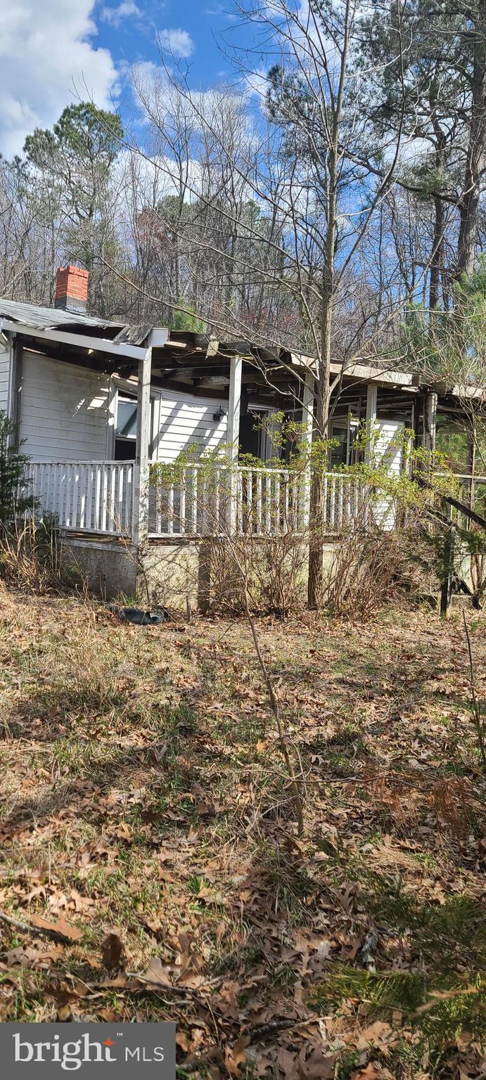 922 Skipjack Road Kinsale, VA 22488 - Photo 22 of 34 a view of house with yard