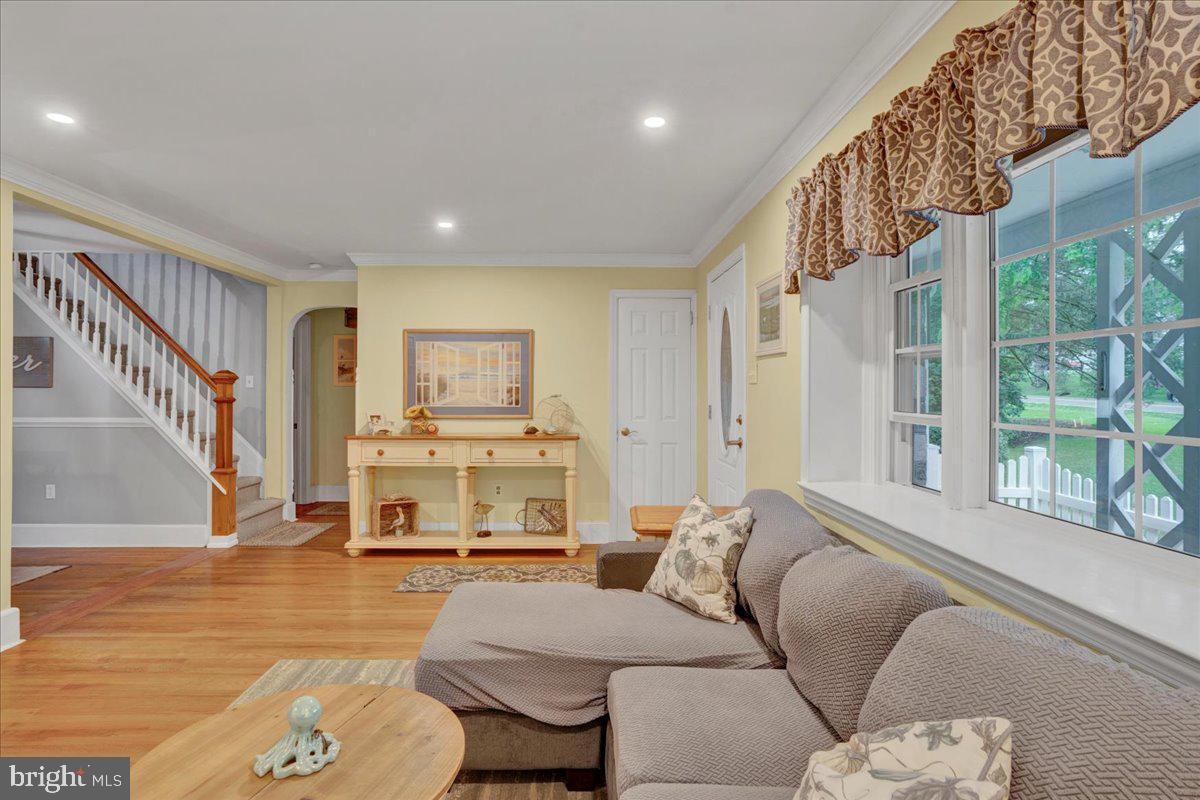 1110 Vilsmeier Road Lansdale, PA 19446 - Photo 3 of 28 Gallery Image 3