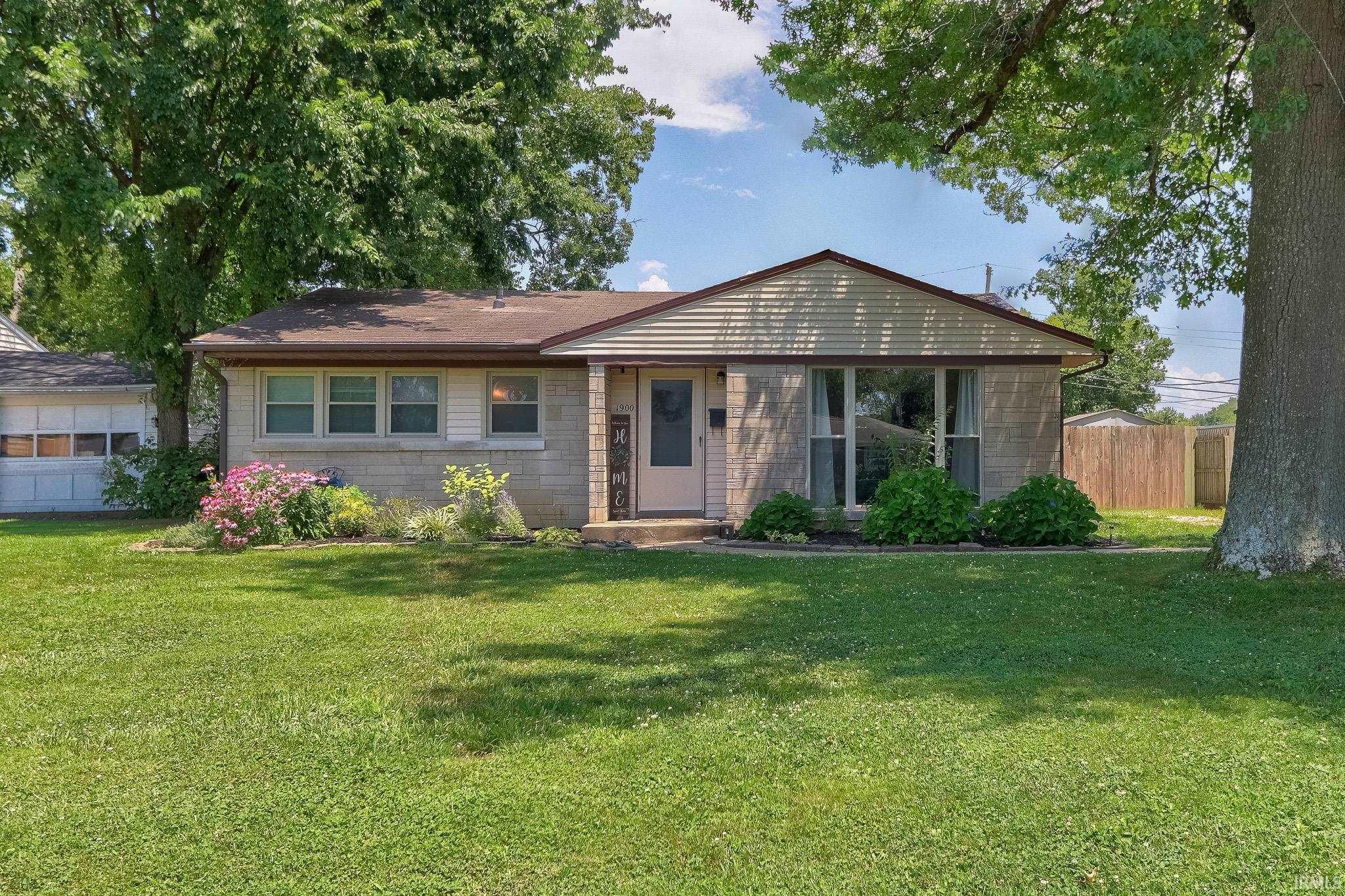 1900 South Spring Street Evansville, IN 47714 - Photo 1 of 29