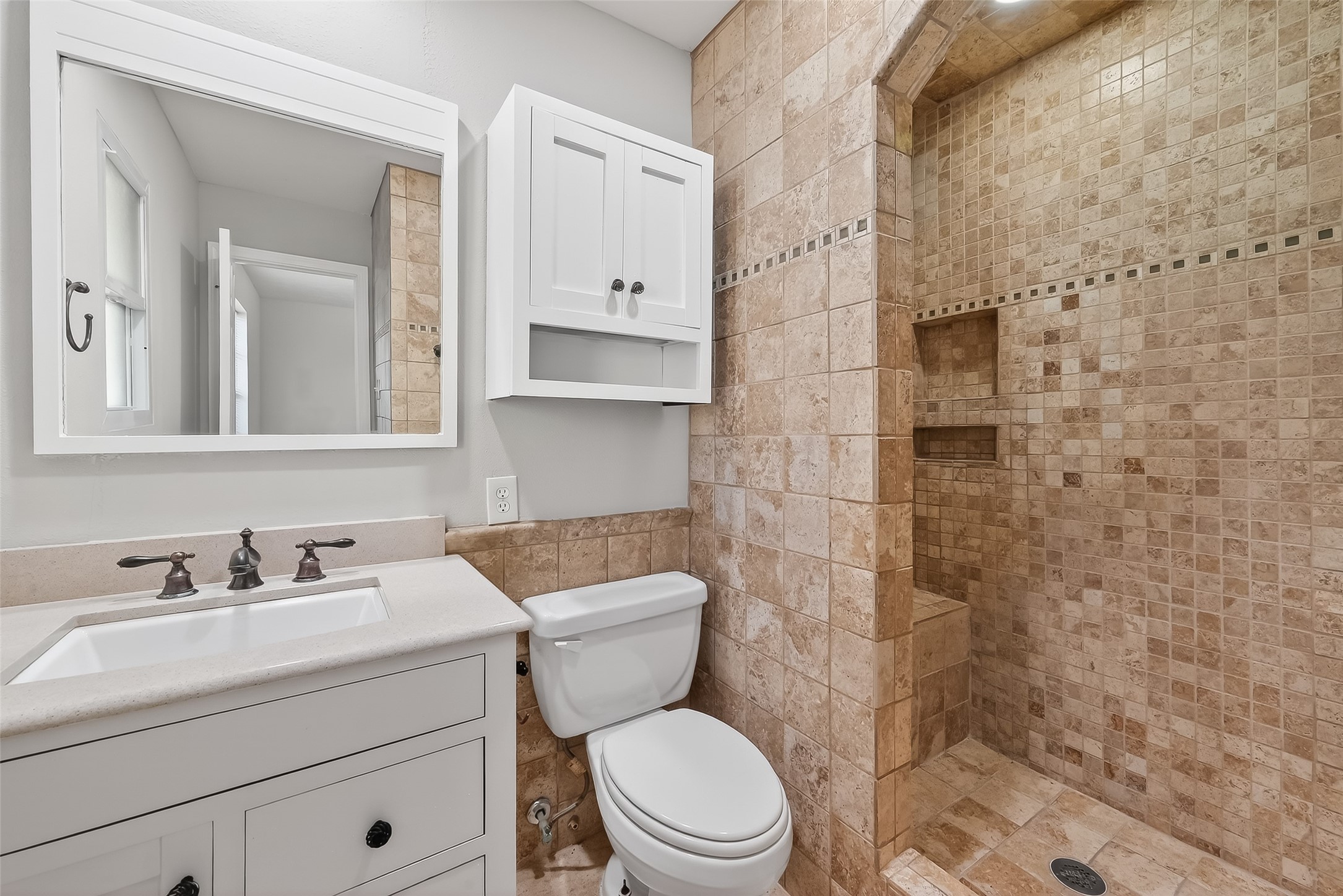 20971 Trinity Way New Caney, TX 77357 - Photo 14 of 34 Primary Bathroom