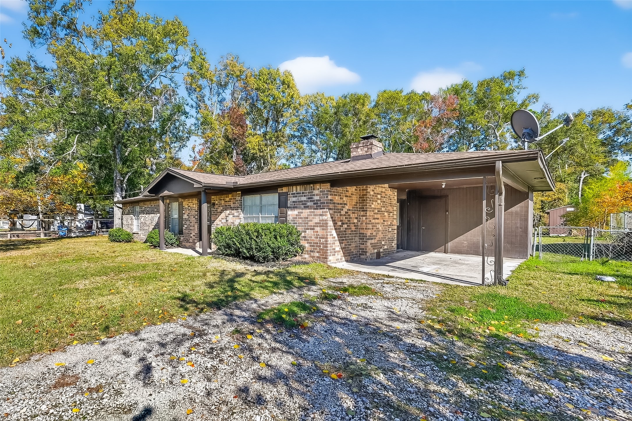 20971 Trinity Way New Caney, TX 77357 - Photo 3 of 34