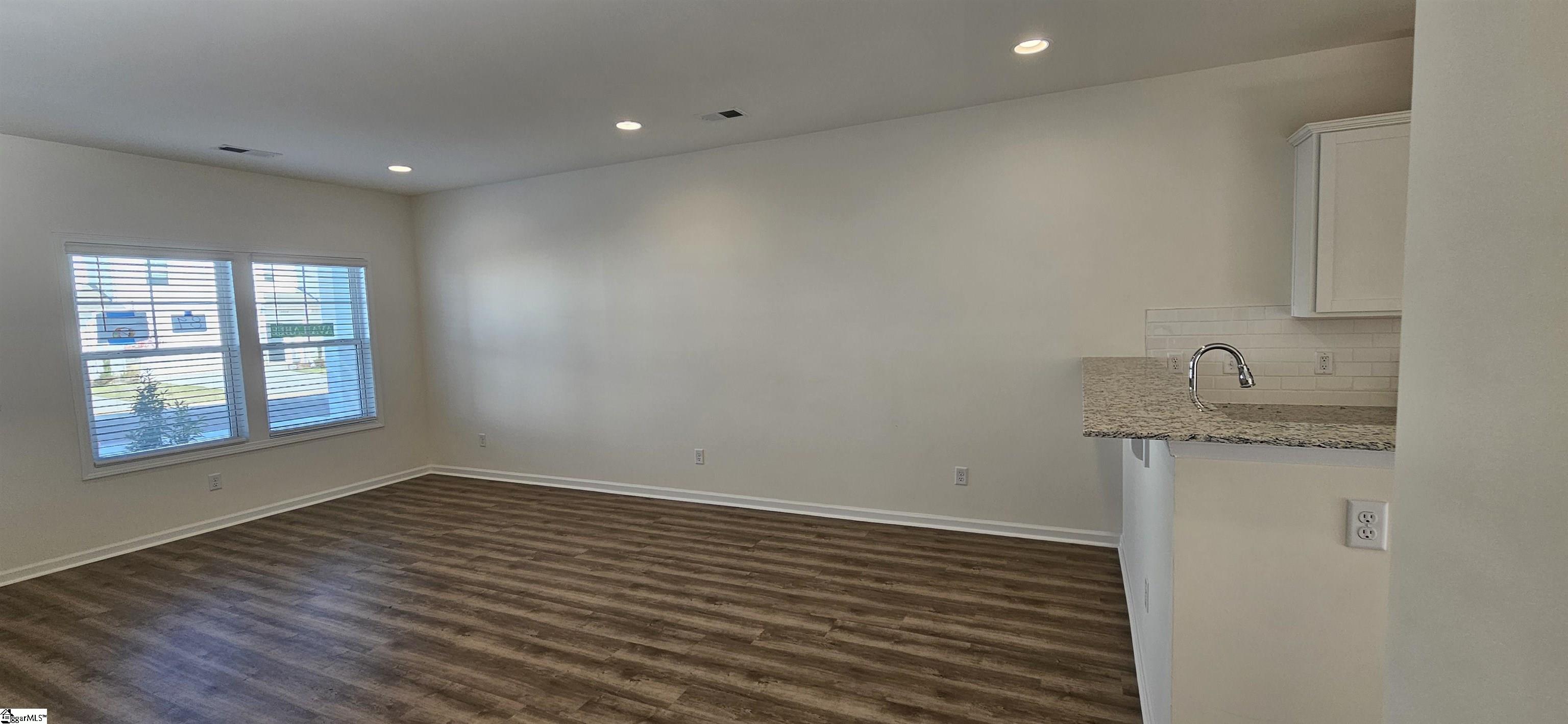 3045 Olivette Place Duncan, SC 29334 - Photo 2 of 20