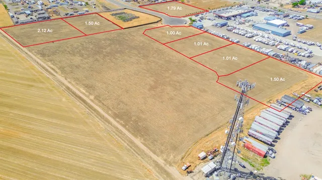 a view of a large bed