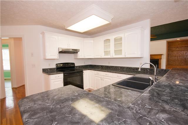 2153 Liebengood Road Goodlettsville, TN 37072 - Photo 6 of 20 The kitchen is adjacent to the living room & just off of the mud room (where you enter from the garage) for added convenience.