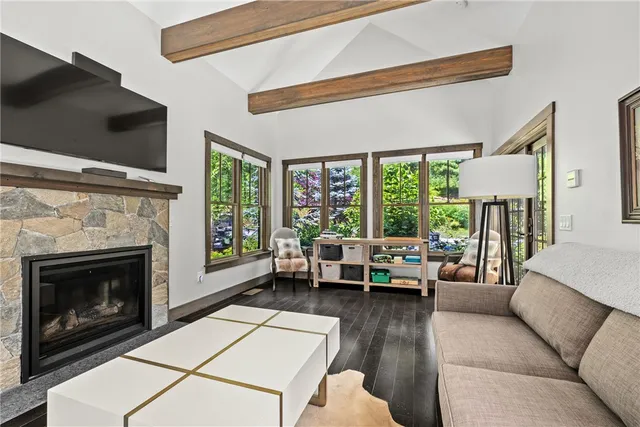 $2,150,000 | 6 Adventure Way, Richmond, RI 02898