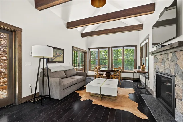 $2,150,000 | 6 Adventure Way, Richmond, RI 02898