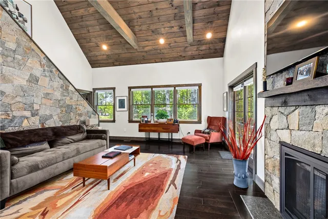 $2,150,000 | 6 Adventure Way, Richmond, RI 02898