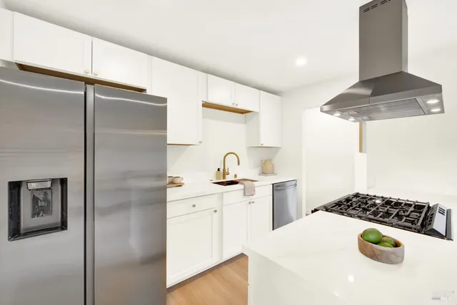 $950,000 | 6610 Oak Leaf Court, Yountville, CA 94599