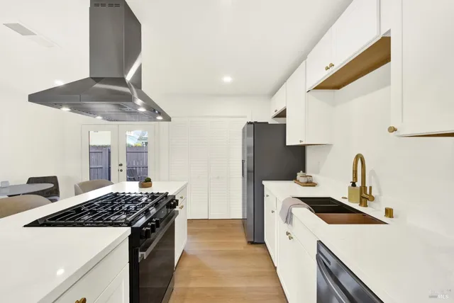 $950,000 | 6610 Oak Leaf Court, Yountville, CA 94599