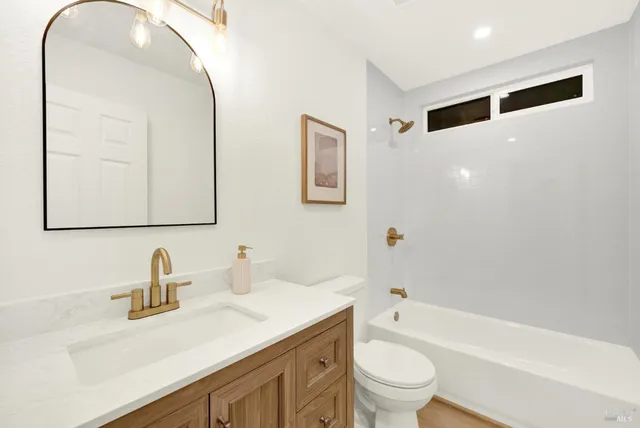 $950,000 | 6610 Oak Leaf Court, Yountville, CA 94599