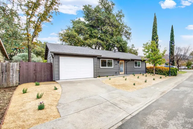 $950,000 | 6610 Oak Leaf Court, Yountville, CA 94599