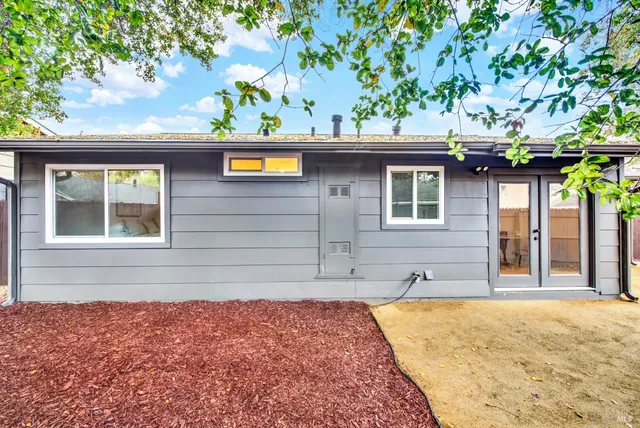 $950,000 | 6610 Oak Leaf Court, Yountville, CA 94599