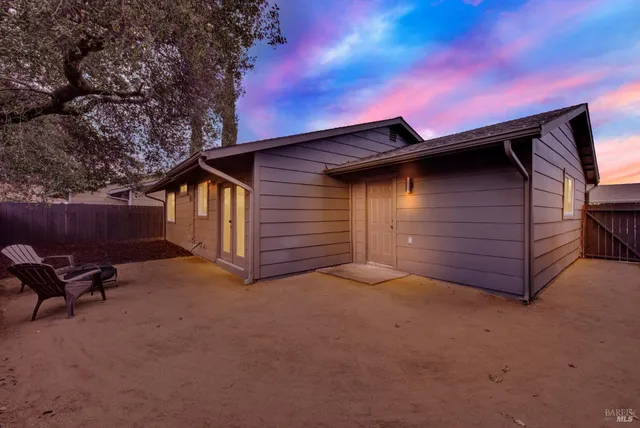 $950,000 | 6610 Oak Leaf Court, Yountville, CA 94599