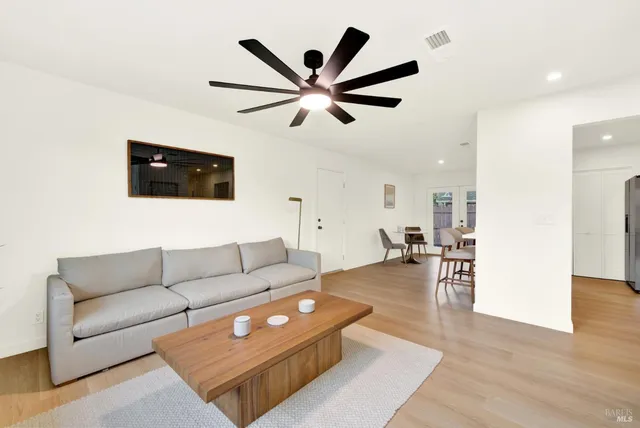 $950,000 | 6610 Oak Leaf Court, Yountville, CA 94599