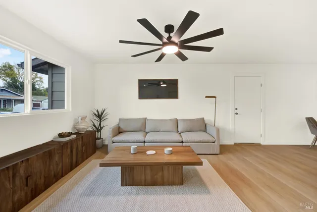 $950,000 | 6610 Oak Leaf Court, Yountville, CA 94599