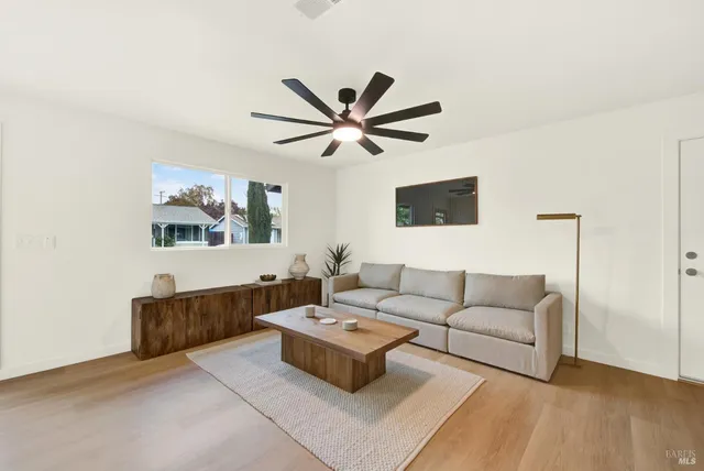 $950,000 | 6610 Oak Leaf Court, Yountville, CA 94599