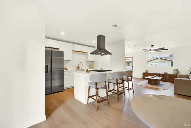 $950,000 | 6610 Oak Leaf Court, Yountville, CA 94599