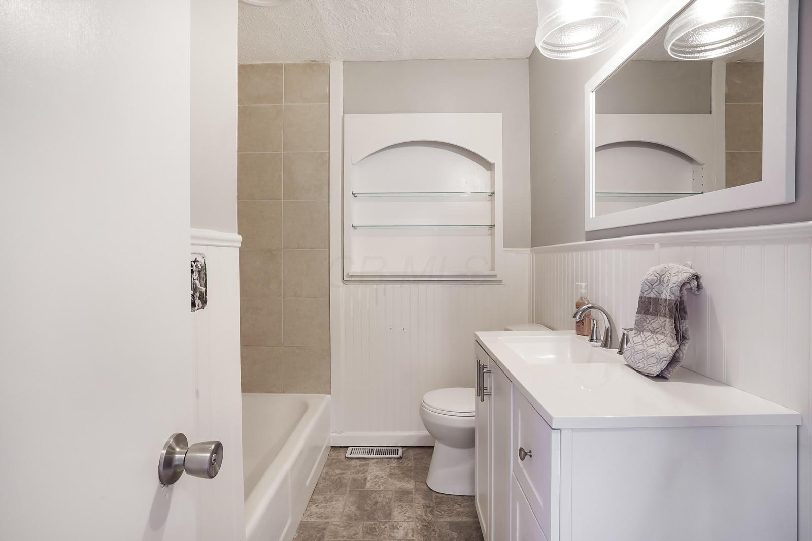 193 Deerfield Road Columbus, OH 43228 - Photo 28 of 40 Gallery Image 28