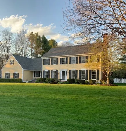 $1,250,000 | 39 Isaac Lucas Circle, Dover, NH 03820