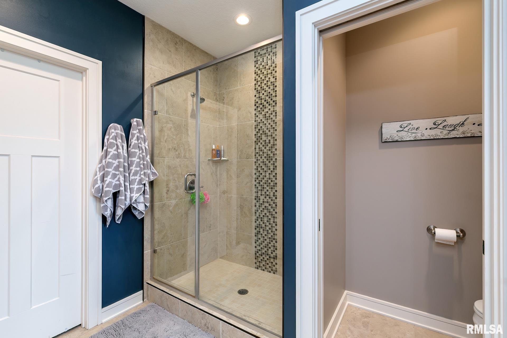 5838 Emily Road Bettendorf, IA 52722 - Photo 14 of 30 Gallery Image 14
