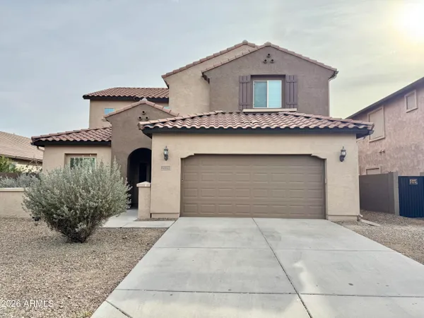 $2,675 | 3129 East Battala Court, Gilbert, AZ 85297