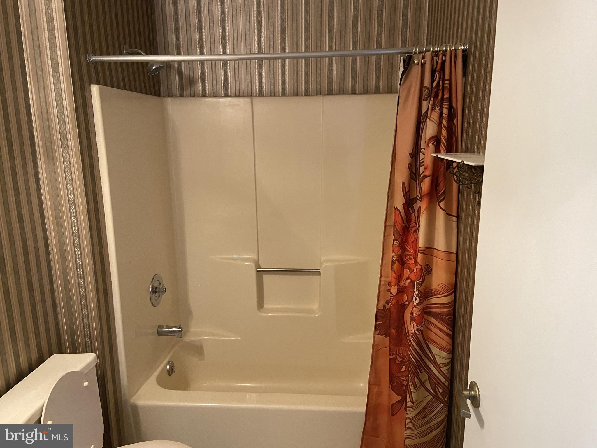 100 Center Lane Mount Laurel, NJ 08054 - Photo 16 of 25