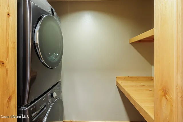 $1,650,000 | 52 Palouse Drive, Nordman, ID 83848