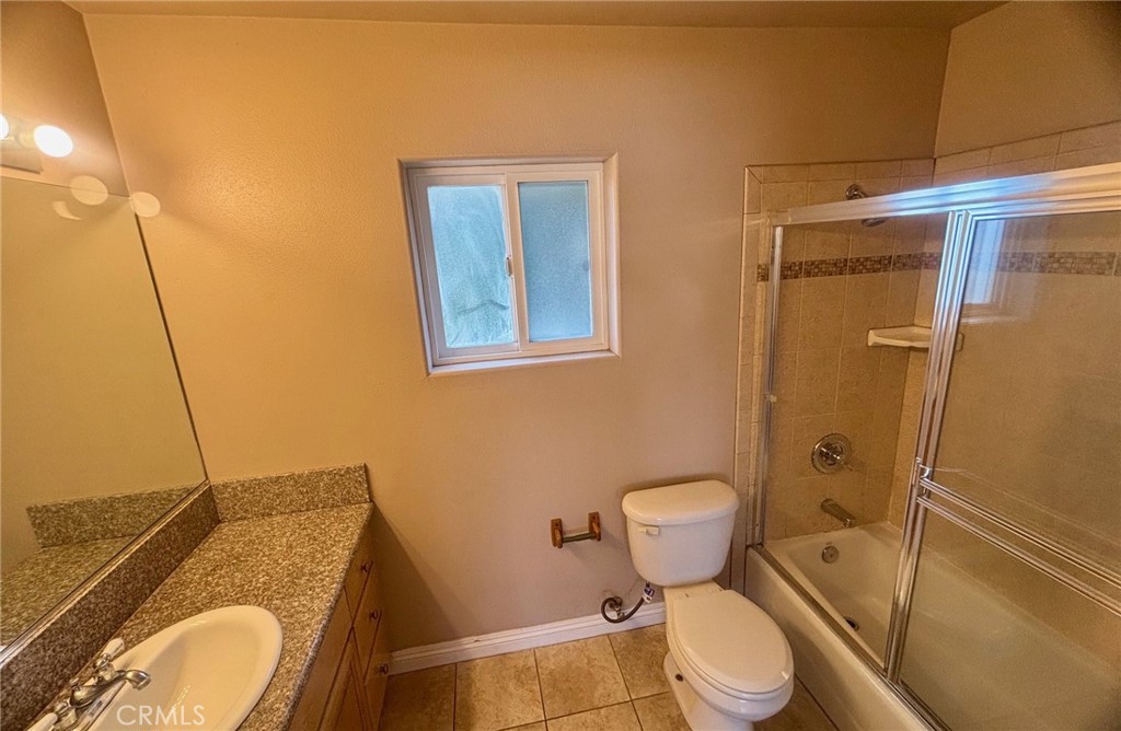 1688 Locust Street Pasadena, CA 91106 - Photo 4 of 13