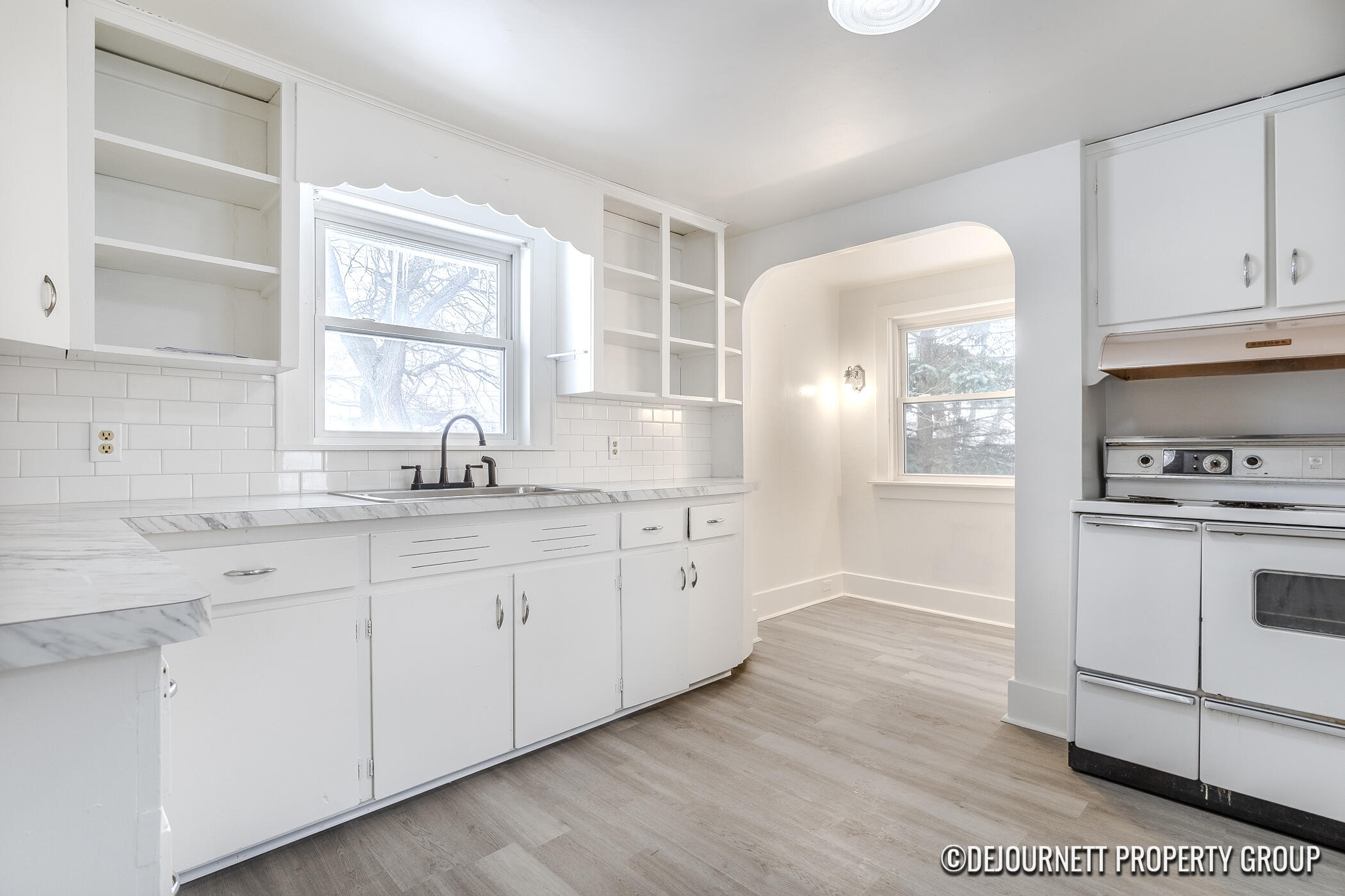 710 Verhoeks Street Grand Haven, MI 49417 - Photo 11 of 35 710 Verhoeks St-8