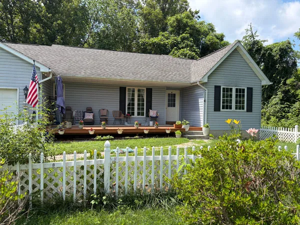 $1,675 | 7 Bailey Lane, Amissville, VA 20106