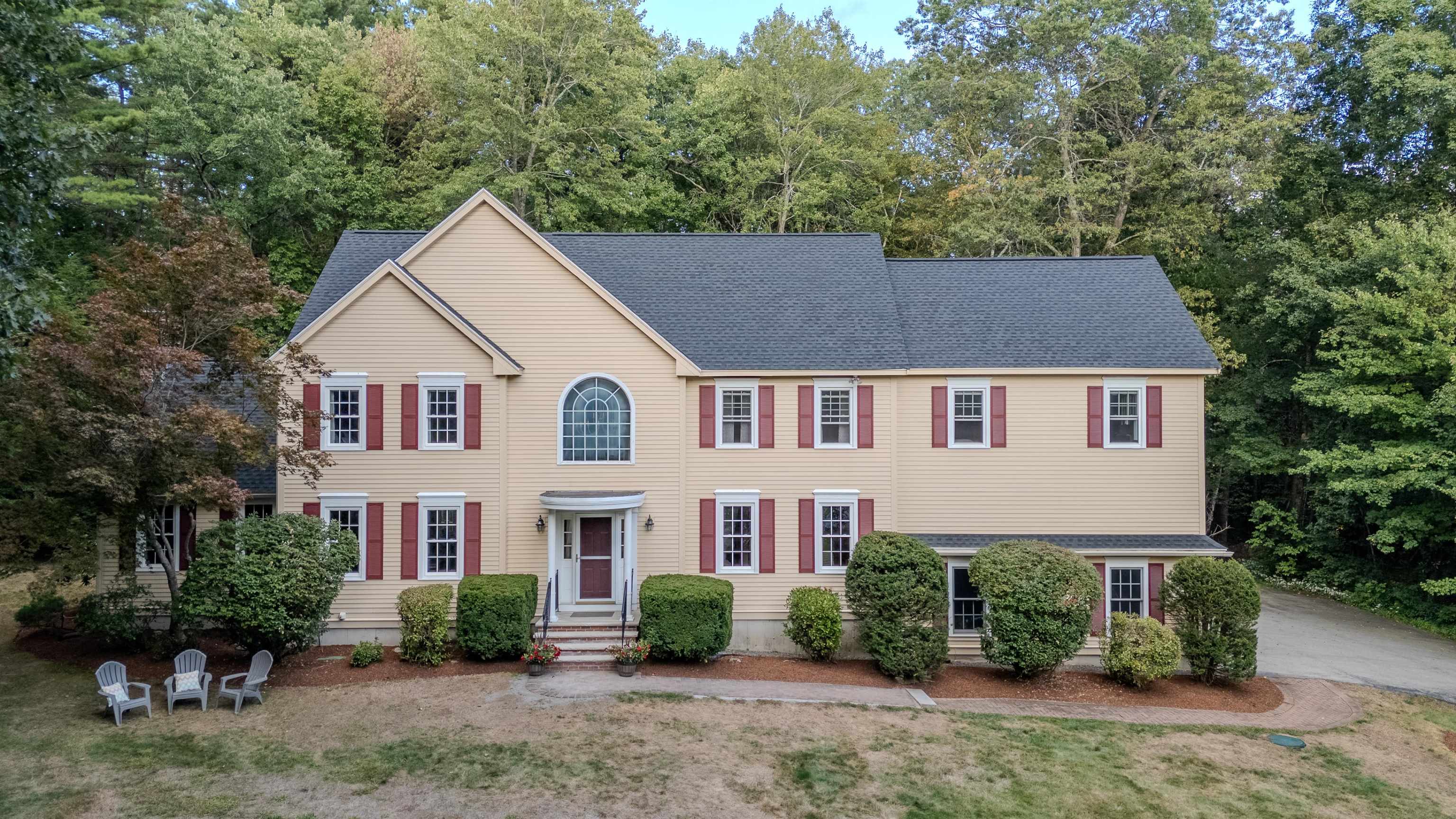 18 Nottingham Road Windham, NH 03087 - Photo 2 of 56