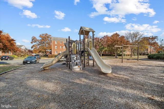 $2,100 | 1403 Belle View Boulevard, Alexandria, VA 22307