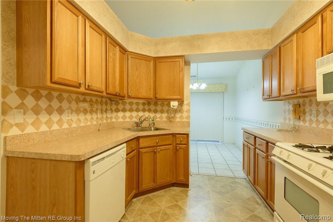 45912 Reedgrass Lane Belleville, MI 48111 - Photo 12 of 30 mtm_45912_reedgrass-22.jpg