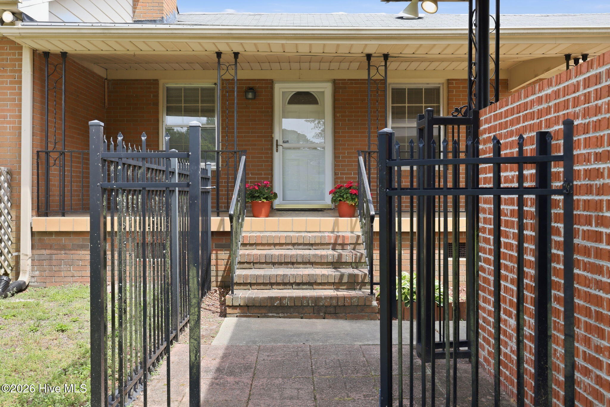2000 Carey Road Kinston, NC 28501 - Photo 4 of 44 20-web-or-mls-IMG_0006