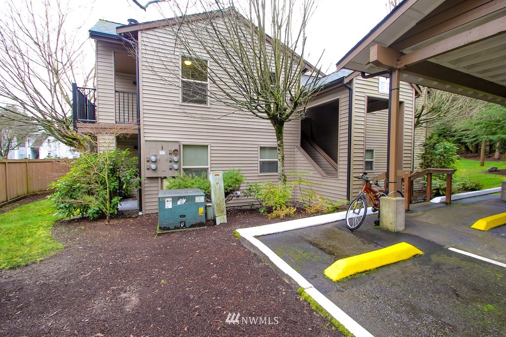 9805 Avondale Road Northeast, Unit V257 Redmond, WA 98052 - Photo 3 of 15