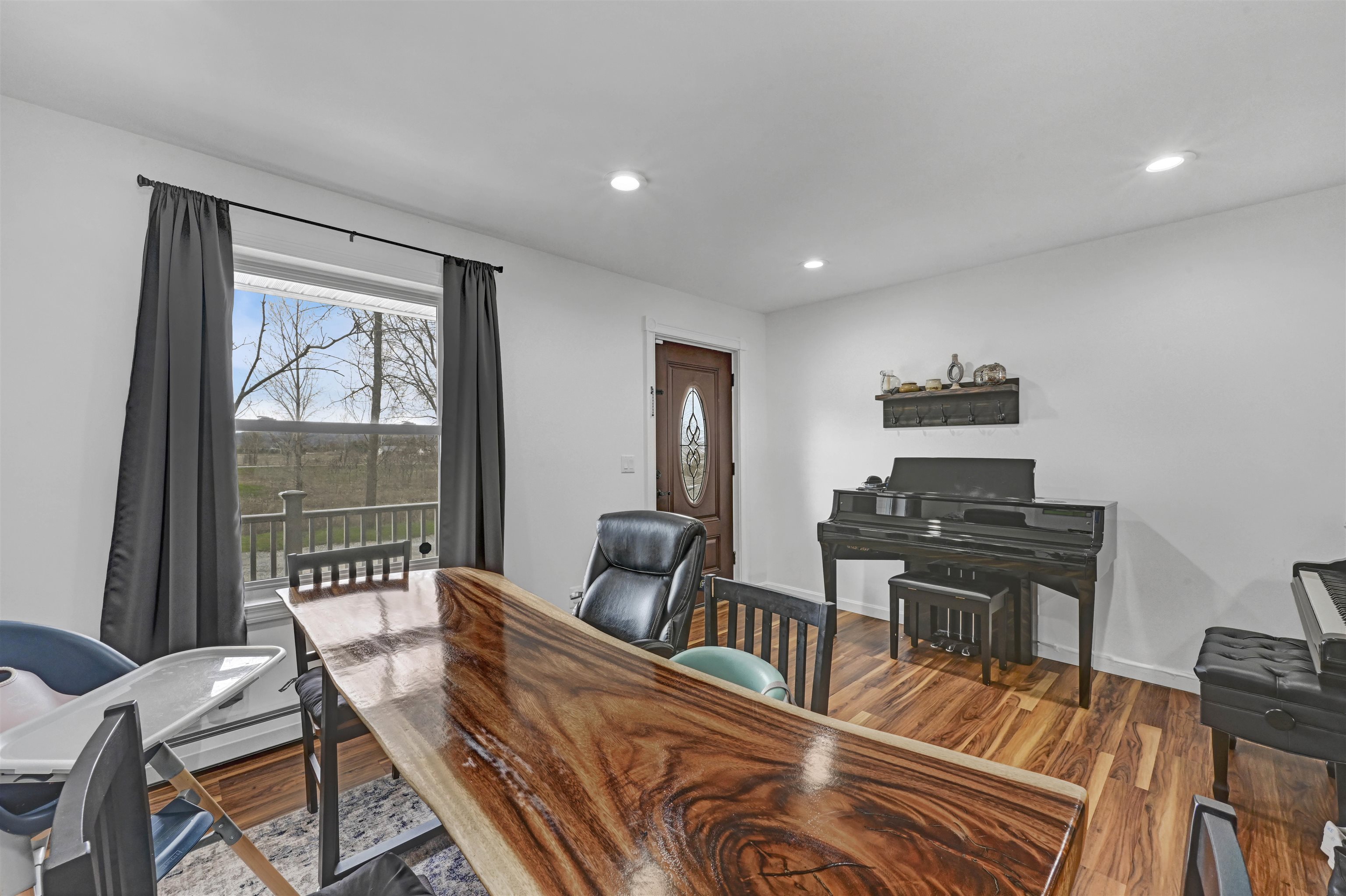 23 Thorpe Avenue St. Albans, VT 05478 - Photo 4 of 50