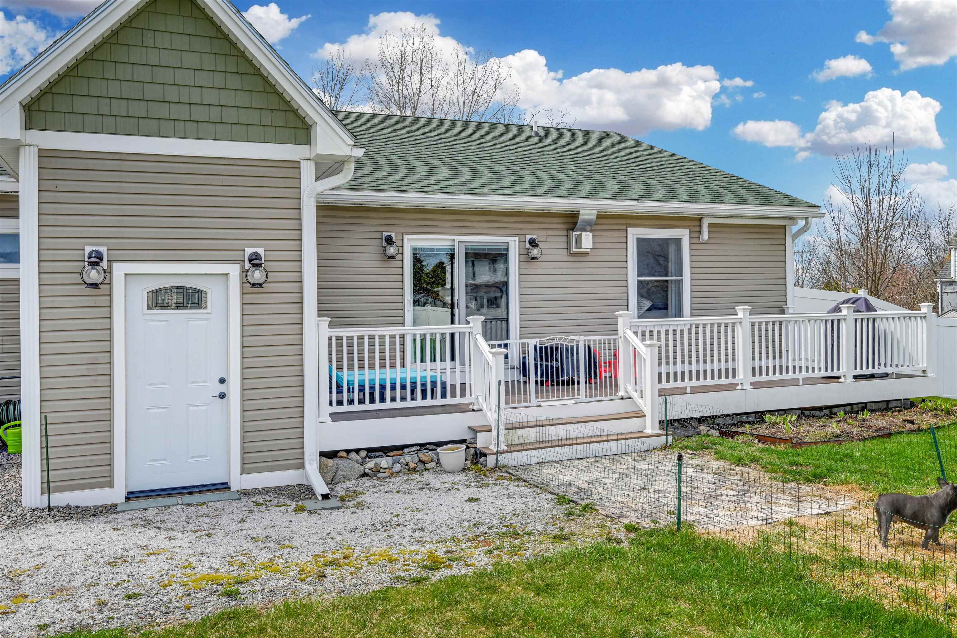 23 Thorpe Avenue St. Albans, VT 05478 - Photo 47 of 50