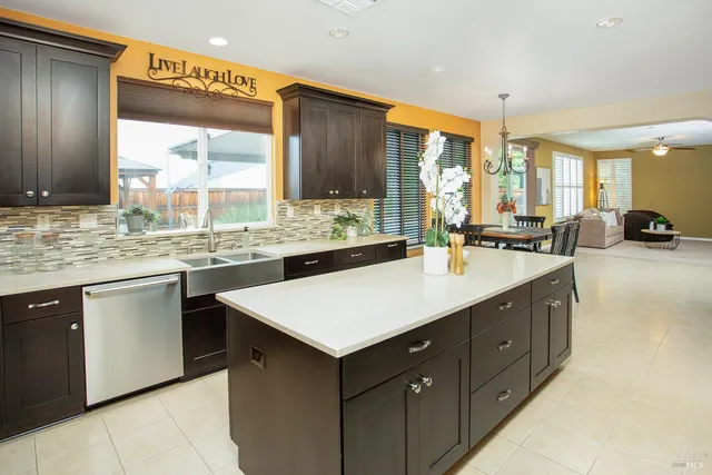 $890,000 | 1440 Folsom Downs Circle, Dixon, CA 95620