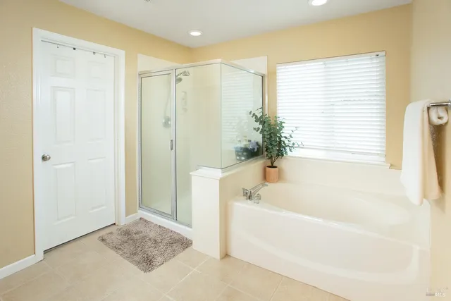 $890,000 | 1440 Folsom Downs Circle, Dixon, CA 95620