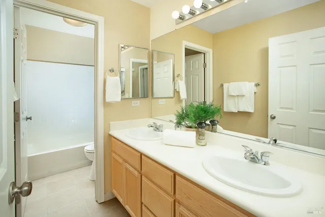 $890,000 | 1440 Folsom Downs Circle, Dixon, CA 95620