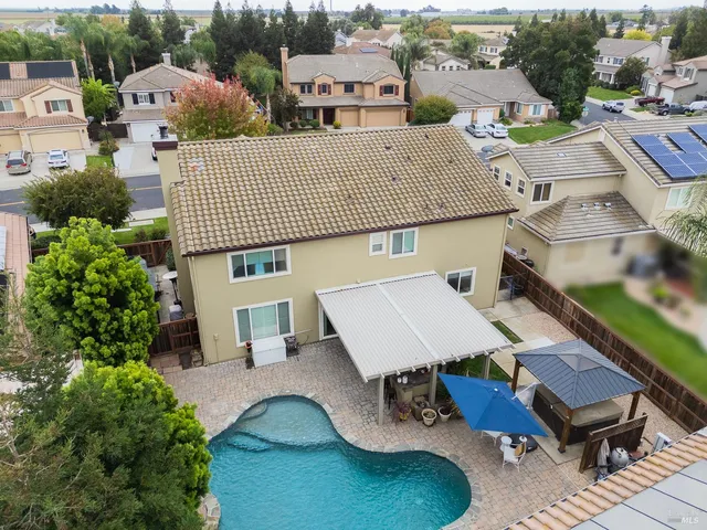 $890,000 | 1440 Folsom Downs Circle, Dixon, CA 95620