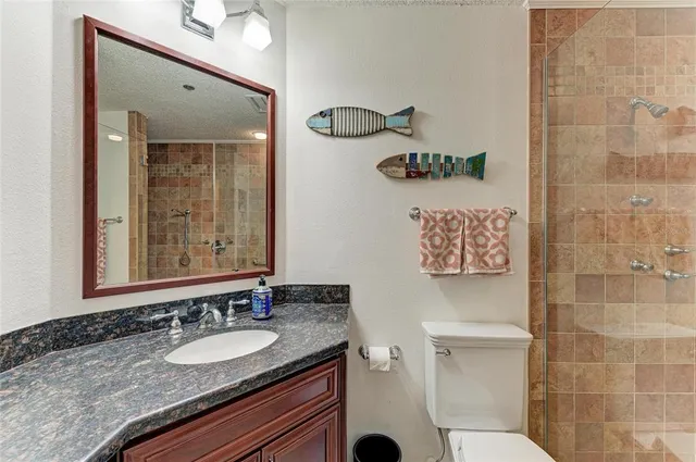 a view of a dinning table and chairs in patio