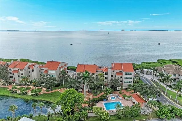 $699,000 | 4557 Bay Club Drive, Unit 4557, Bradenton, FL 34210
